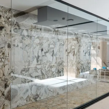 Grand Vm Conference & * Golem (Tirana)