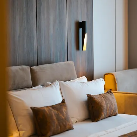 Grand Vm Conference &