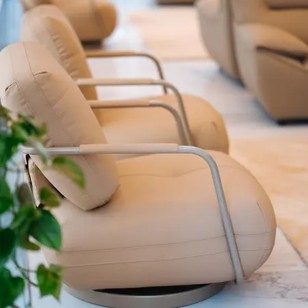 Grand Vm Conference & * Golem (Tirana)