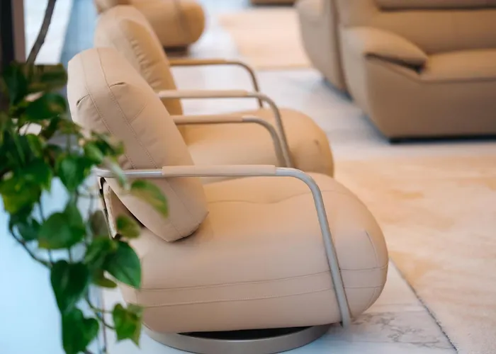 Grand Vm Conference & * Golem (Tirana)