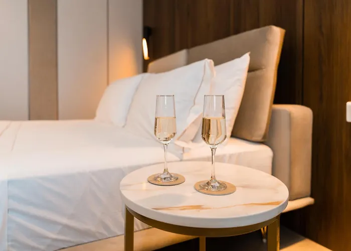 Grand Vm Conference & Golem (Tirana)